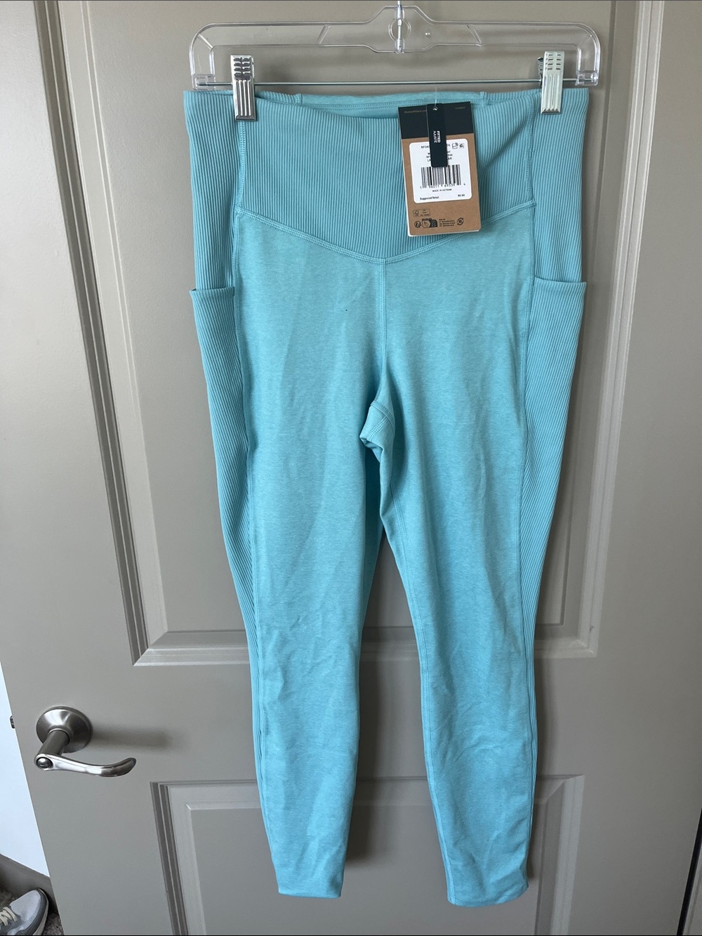 The North Face Women's Light Blue Leggings with Side Pockets